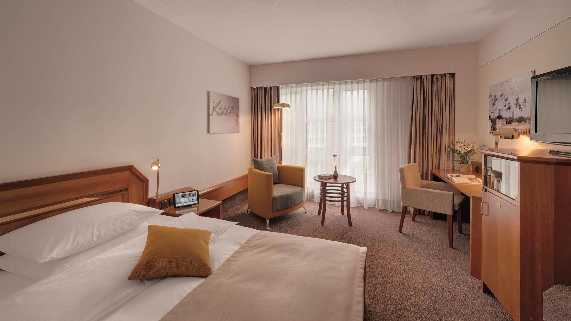 Best Western Plus Hotel Kassel City Ngoại thất bức ảnh