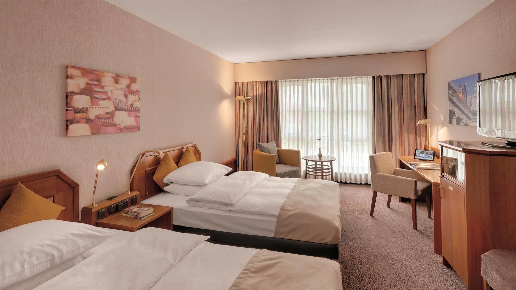 Best Western Plus Hotel Kassel City Ngoại thất bức ảnh
